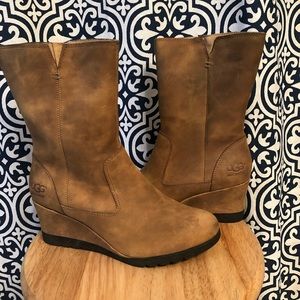 Ugg Joely in Chesnut